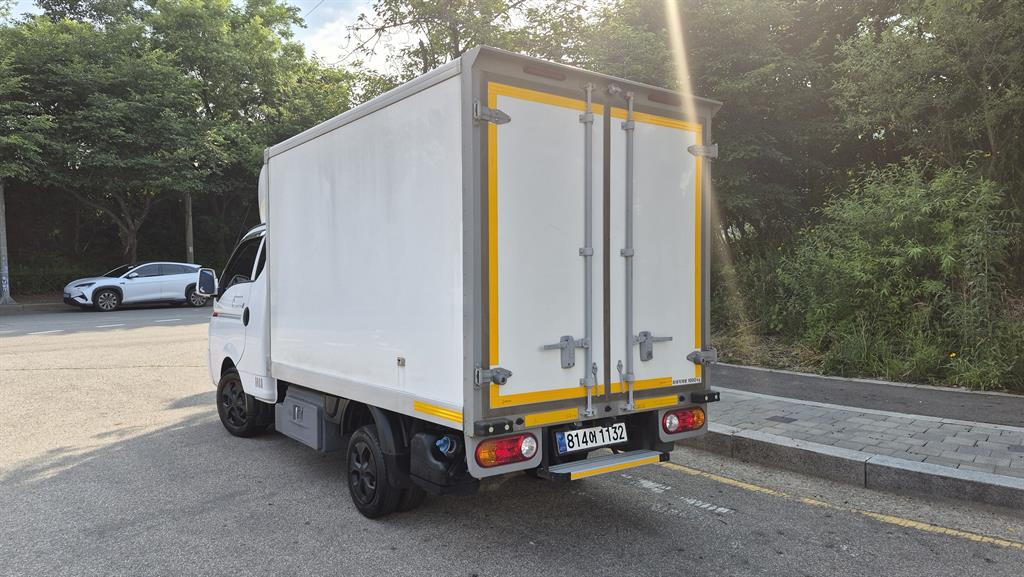 Small Truck Freezer Box(High Deck) - Vista 6