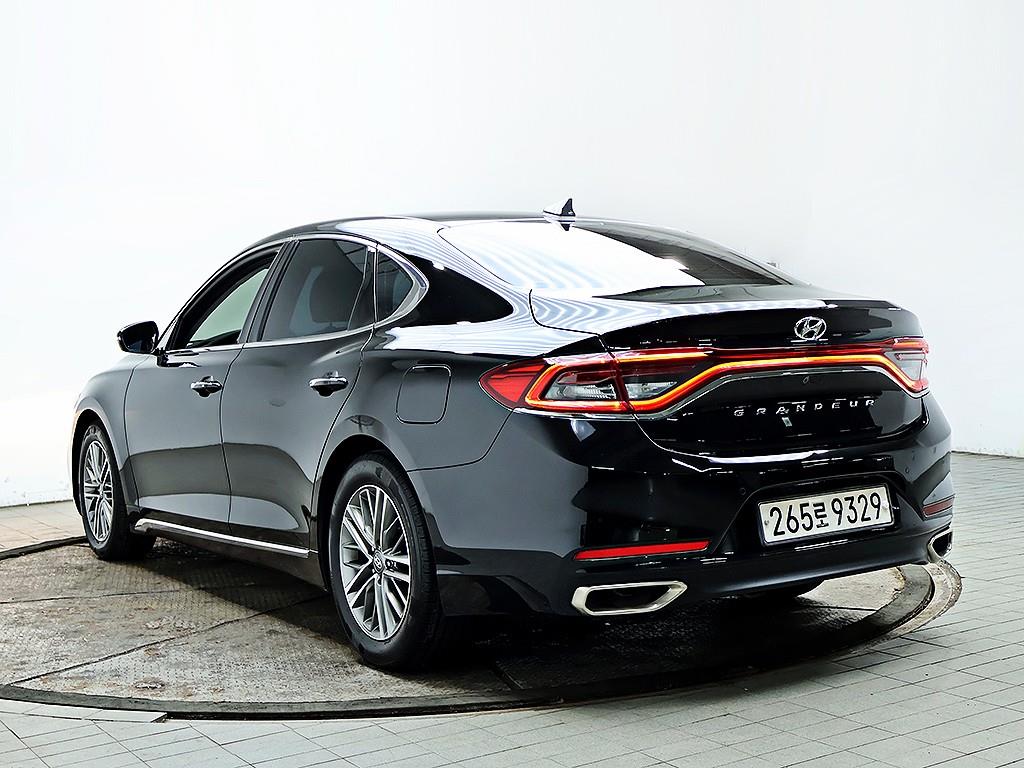 HYUNDAI Grandeur - Vista 6
