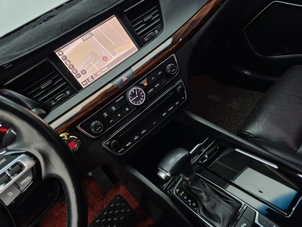 KIA K7 - Vista 12