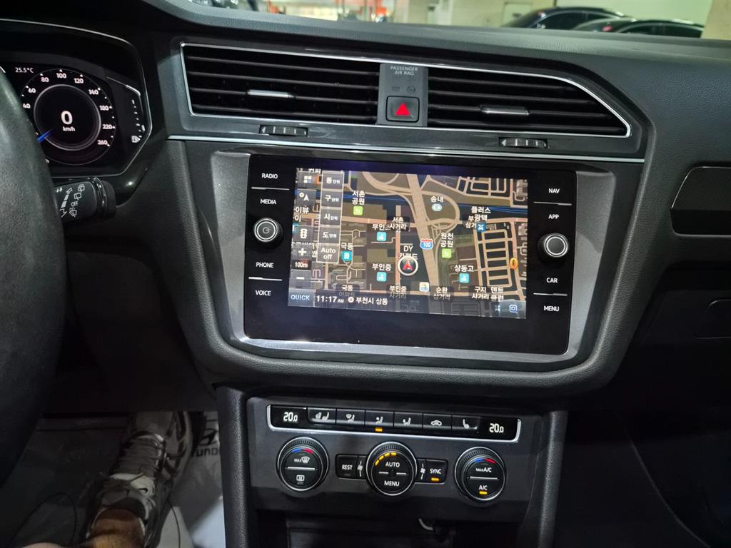 Volkswagen Tiguan - Vista 10