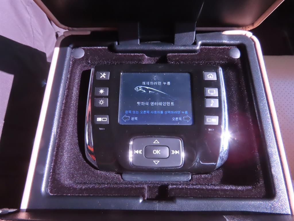 Jaguar XJ - Vista 11