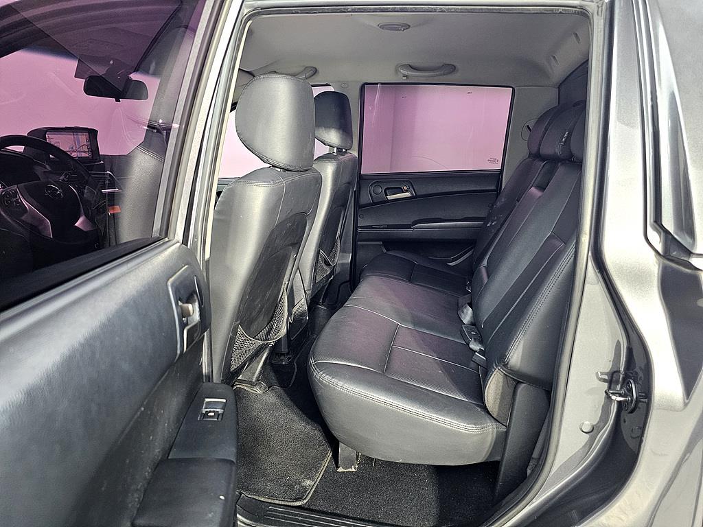Ssangyong Korando - Vista 11