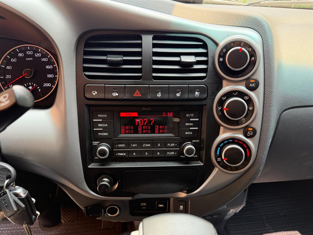 Small Truck Normal Box(High Deck) 2026 Blanco - Importación desde Corea - HF Imports Iquique - Foto 17