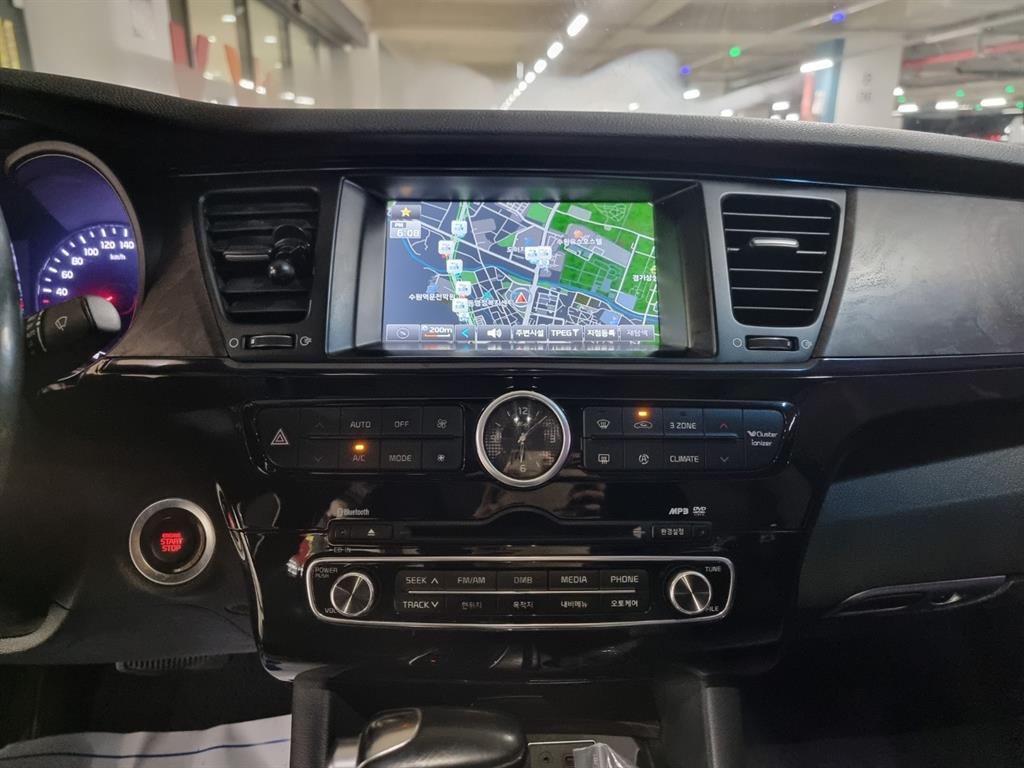 KIA K9 - Vista 11