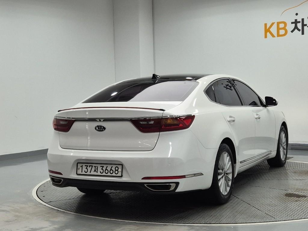 KIA K7 - Vista 3