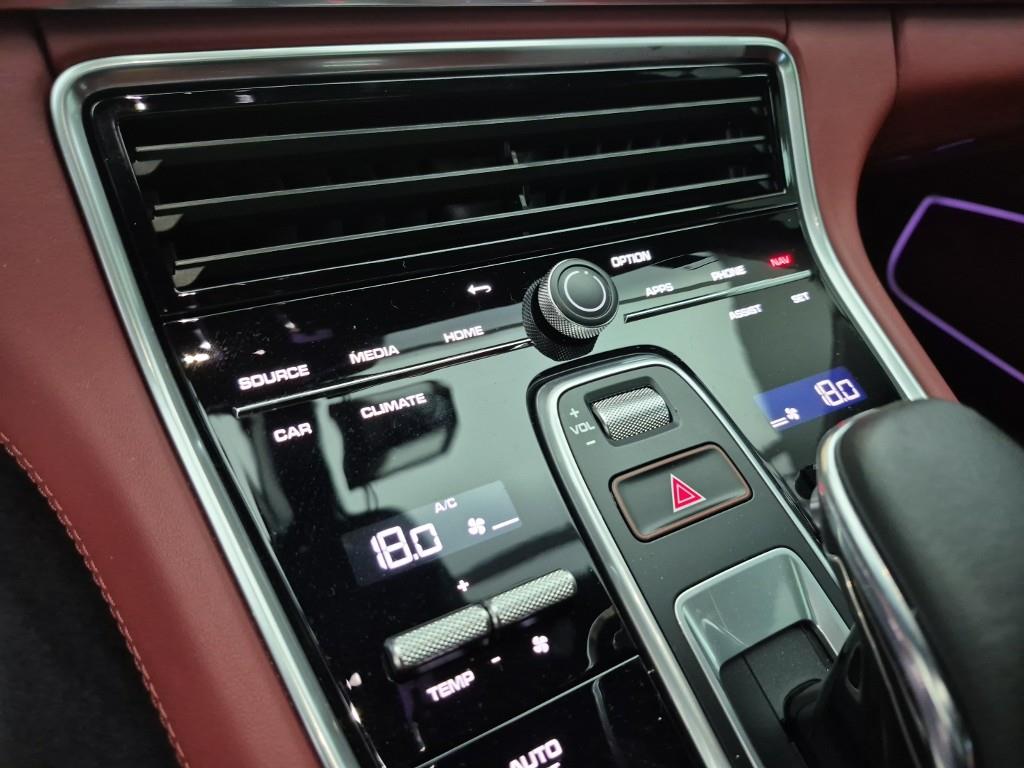 Porsche Panamera - Vista 12
