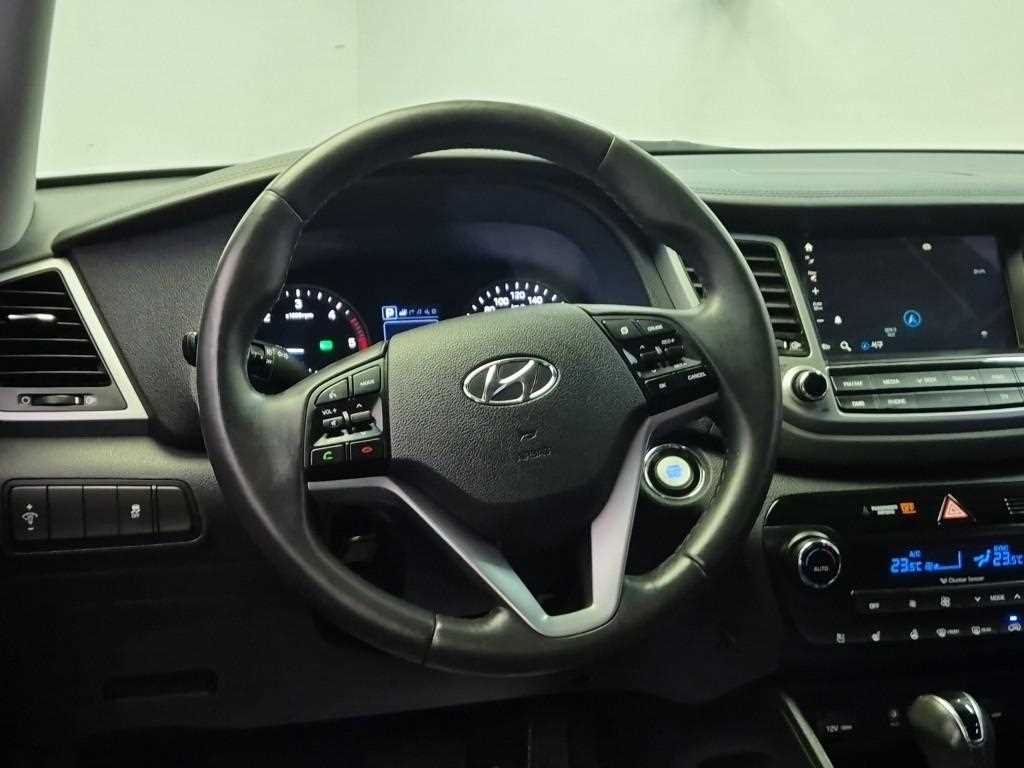 HYUNDAI Tucson - Vista 11