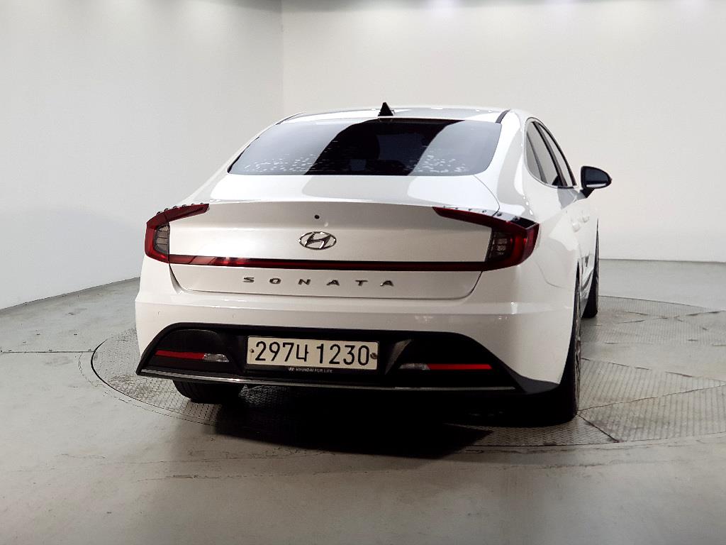 HYUNDAI Sonata - Vista 6