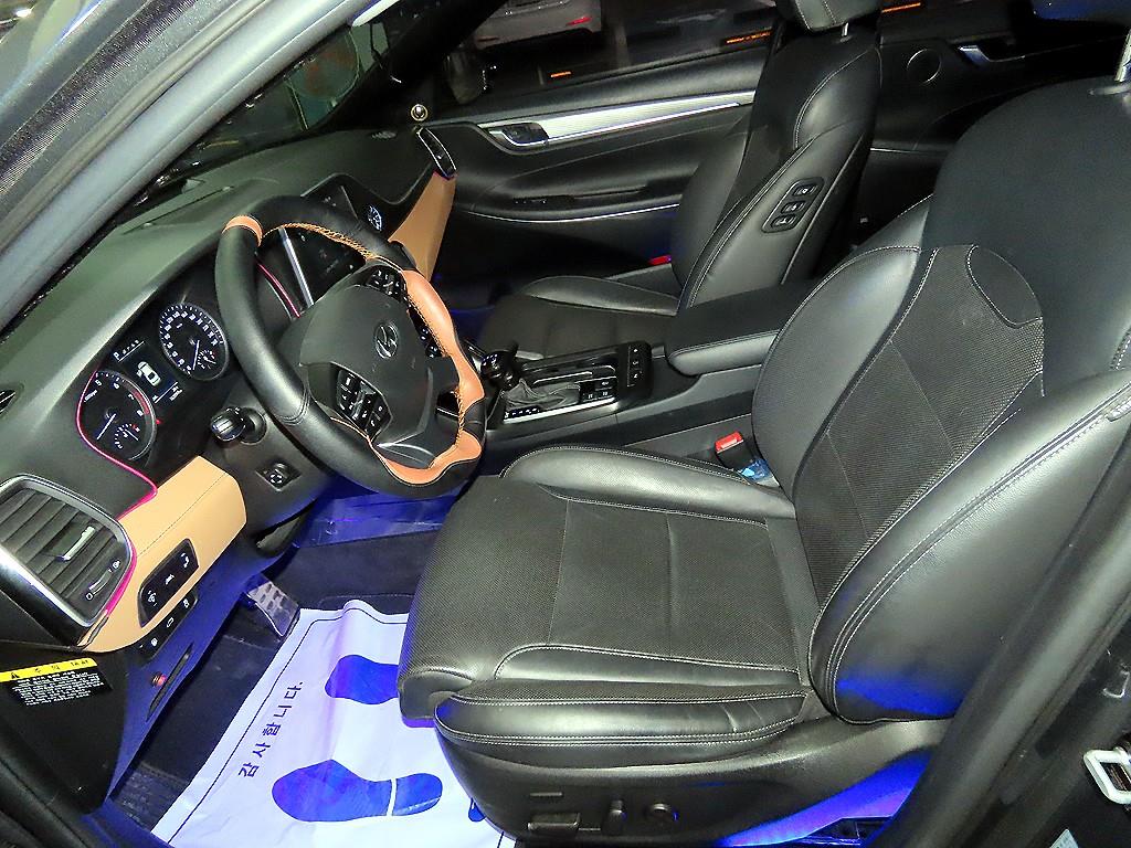 HYUNDAI Grandeur - Vista 8