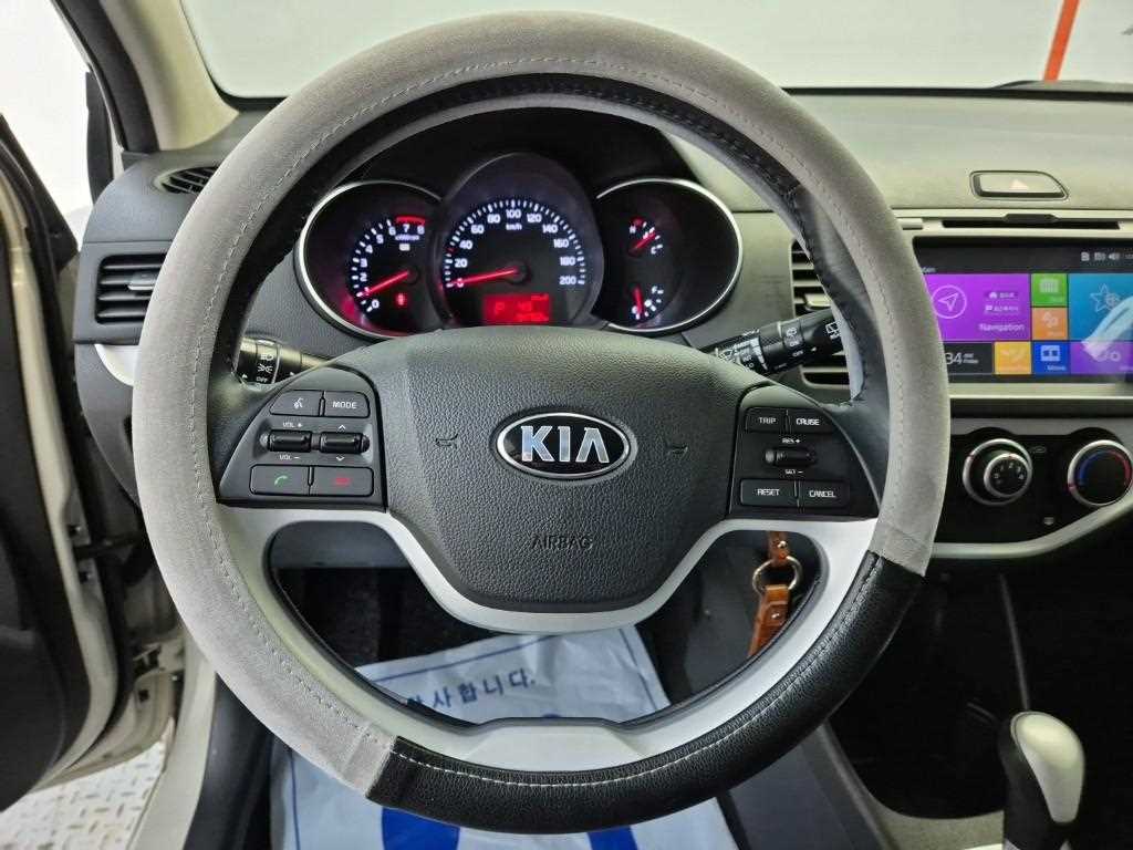 KIA Morning - Vista 11