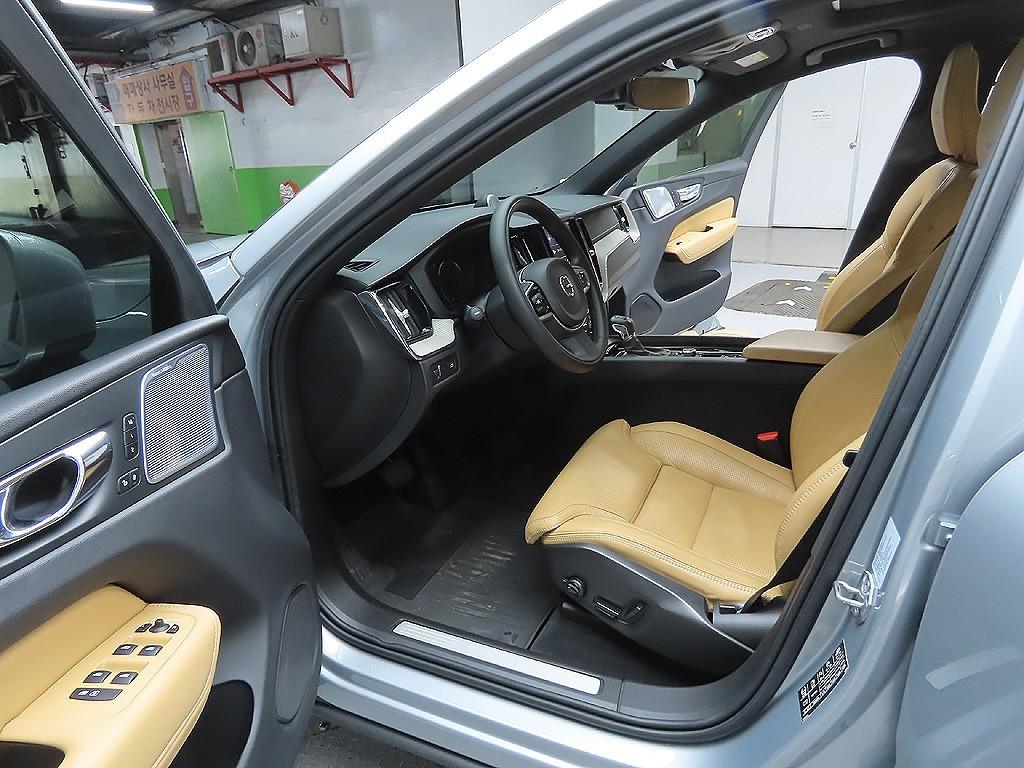 Volvo XC60 2019 Gris - Importación desde Corea - HF Imports Iquique - Foto 15