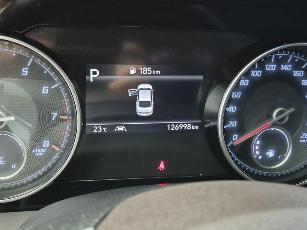 HYUNDAI Grandeur - Vista 9