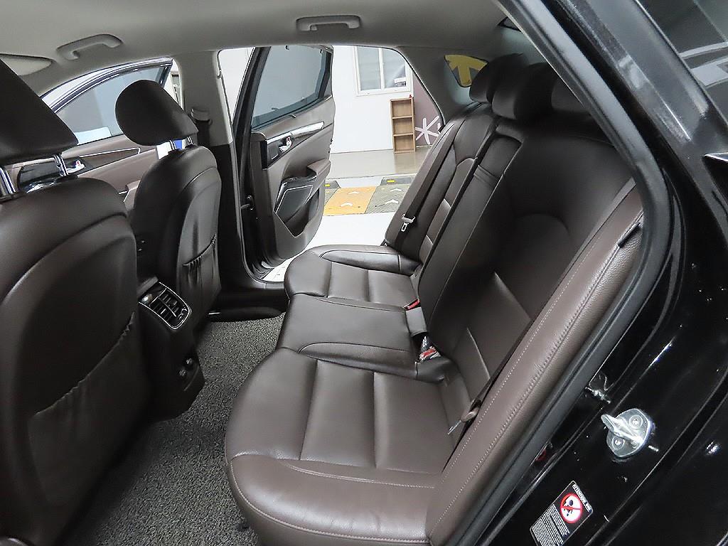 KIA K7 - Vista 11