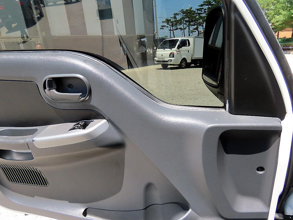 Small Truck Normal Box(High Deck) 2024 Blanco - Importación desde Corea - HF Imports Iquique - Foto 14