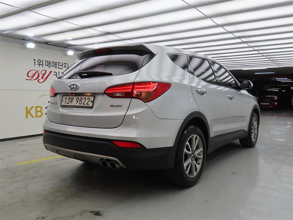 HYUNDAI Santa Fe - Vista 6
