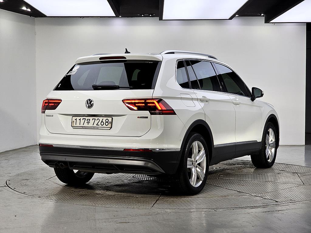 Volkswagen Tiguan - Vista 6