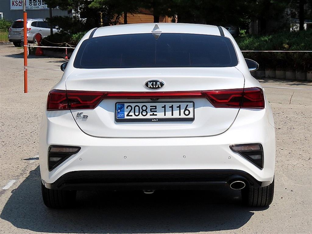 KIA K3 - Vista 6