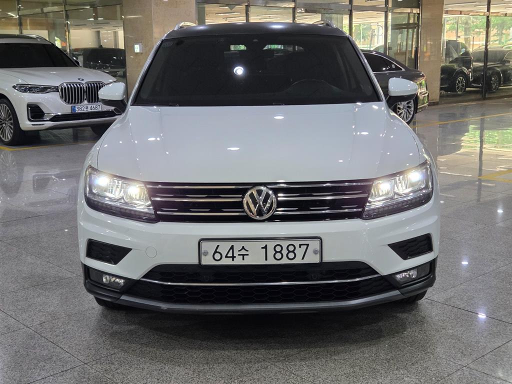 Volkswagen Tiguan - Vista 2