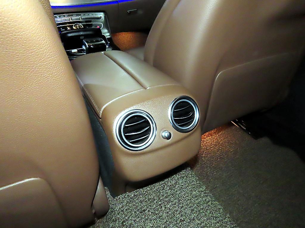 Mercedes Benz E class 2018 Blanco - Importación desde Corea - HF Imports Iquique - Foto 18