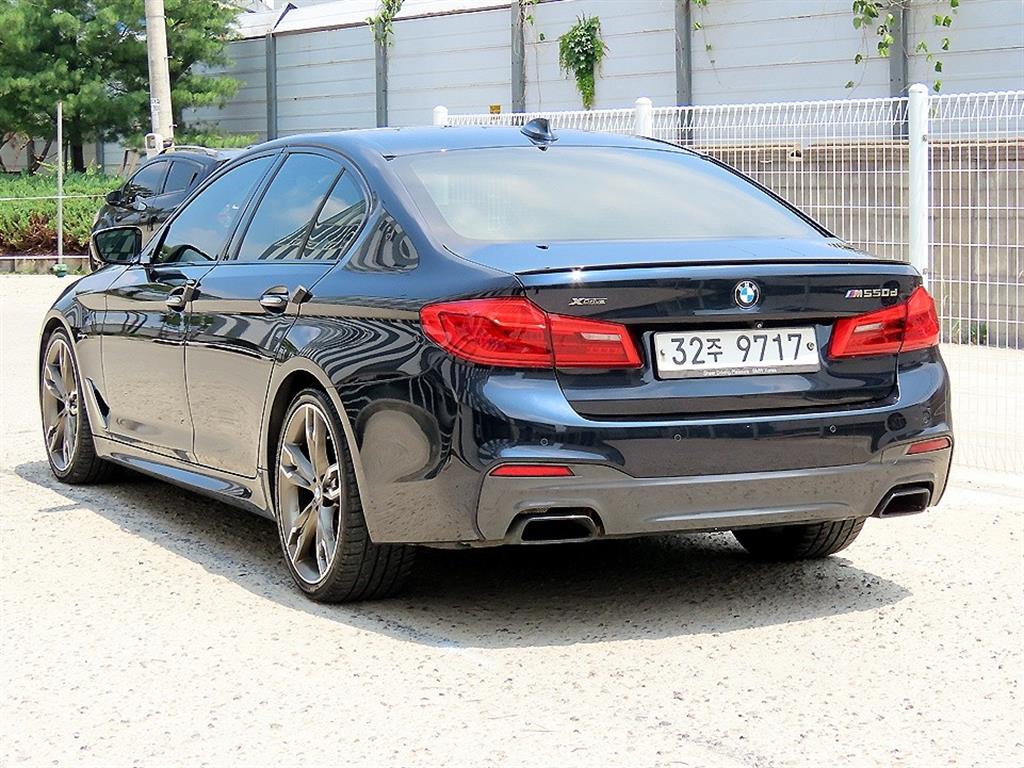 BMW 5 Series - Vista 3