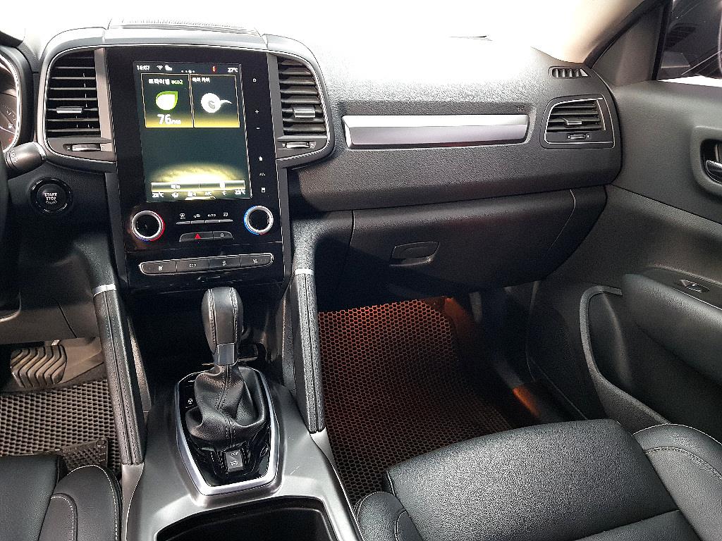 SAMSUNG QM6 - Vista 12