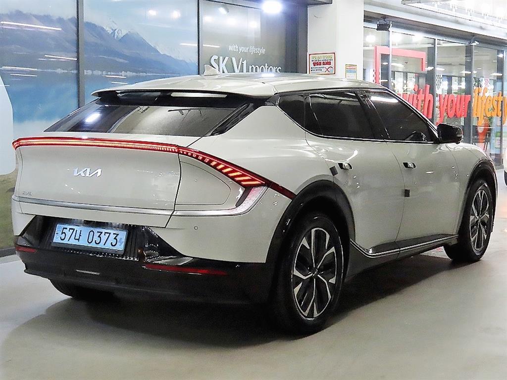 KIA EV6 - Vista 6