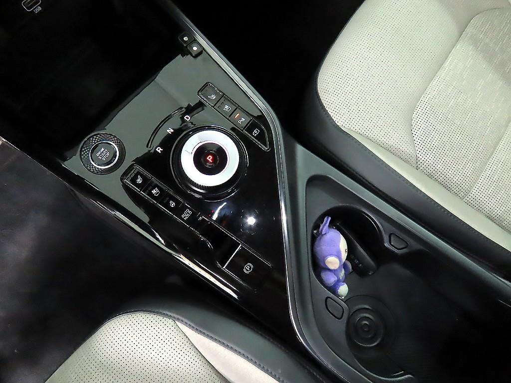KIA Niro - Vista 12