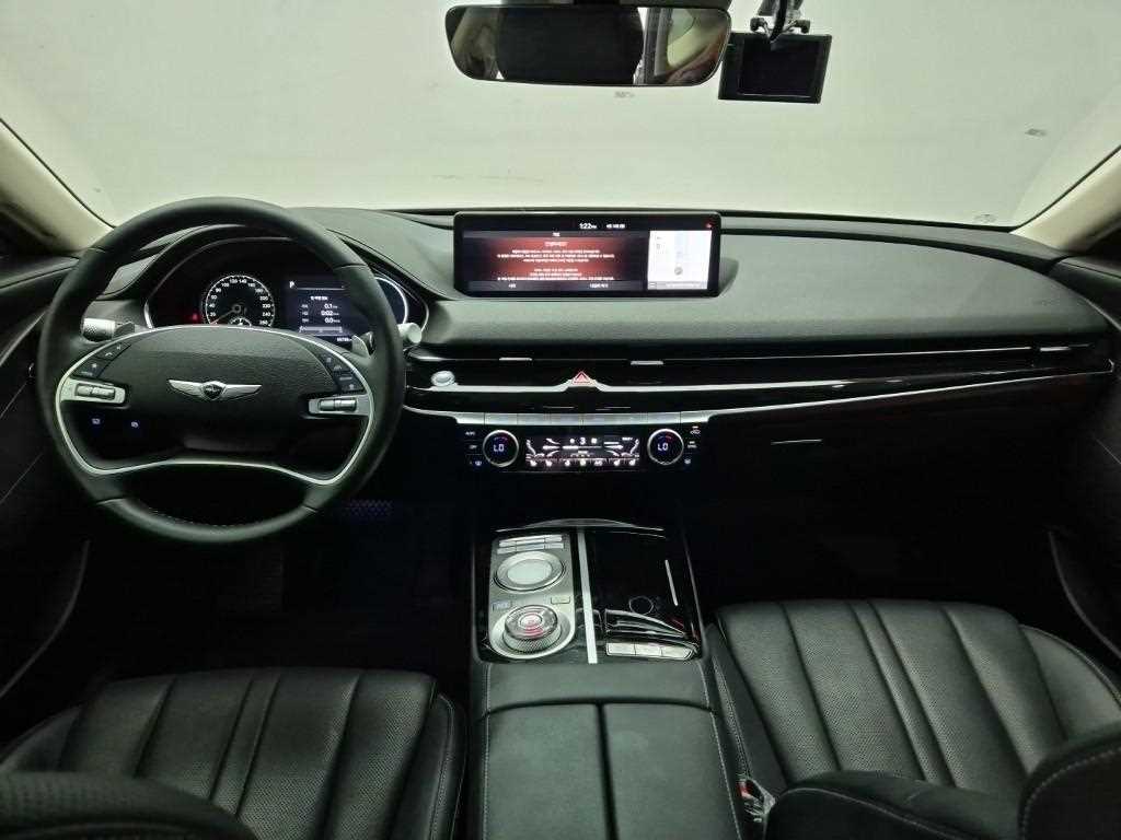 Genesis G80 - Vista 9