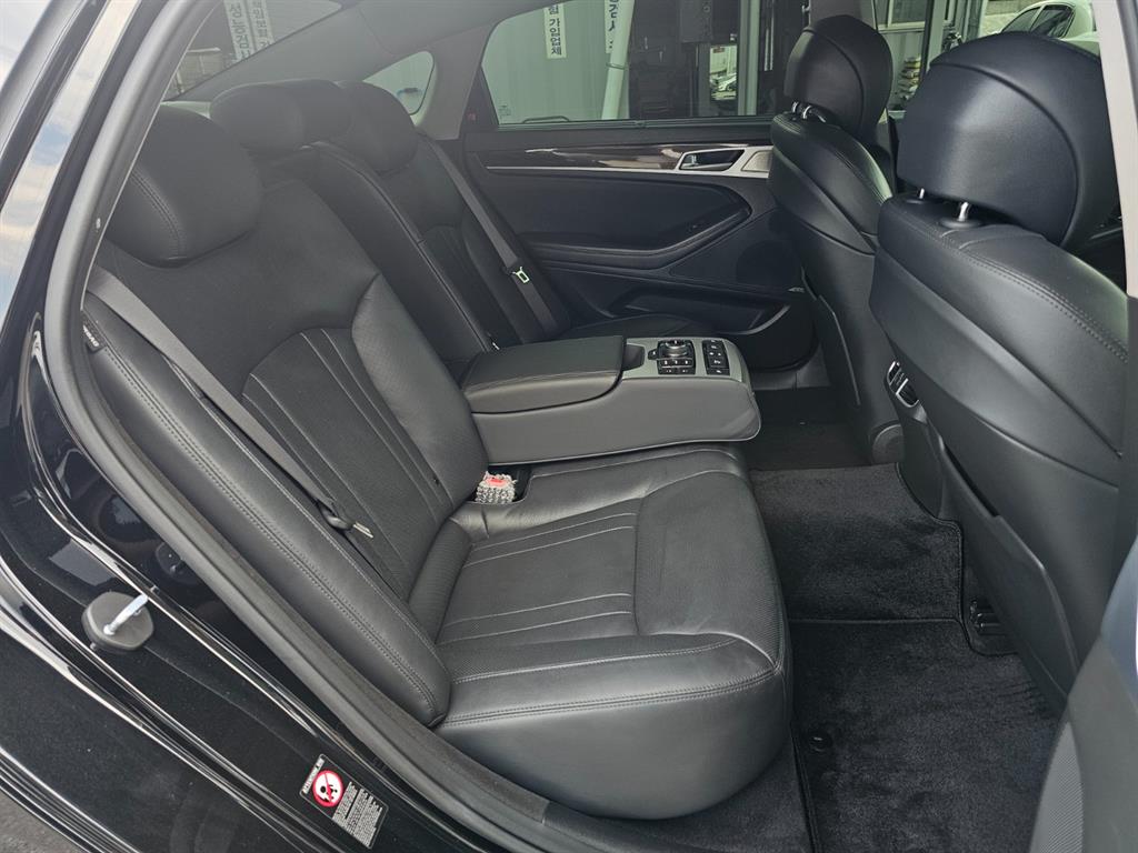 Genesis G80 - Vista 11