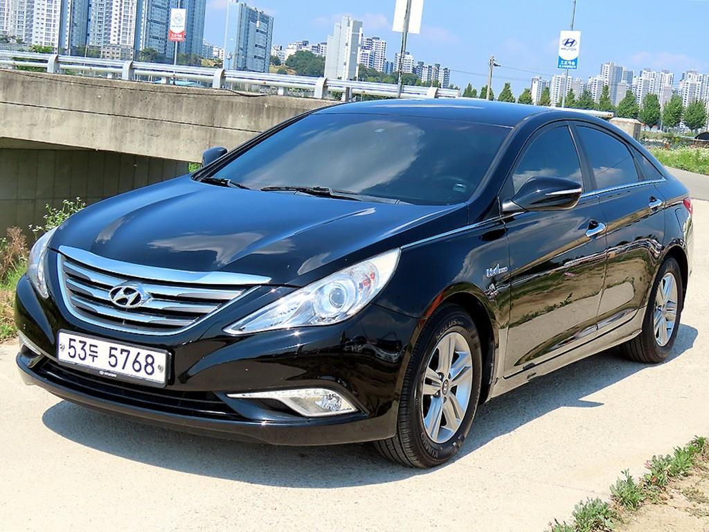 HYUNDAI Sonata - Vista 2