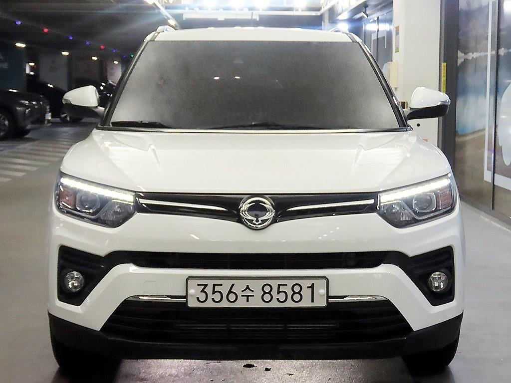 Ssangyong Tivoli - Vista 2