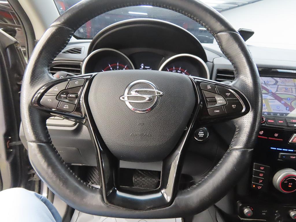 Ssangyong Tivoli - Vista 10