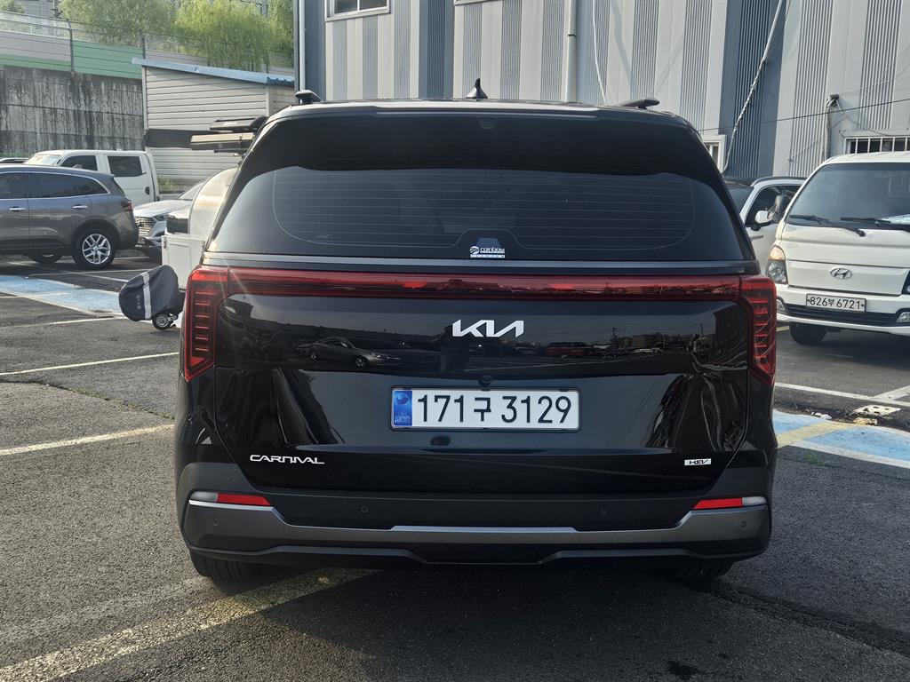 KIA Carnival - Vista 3