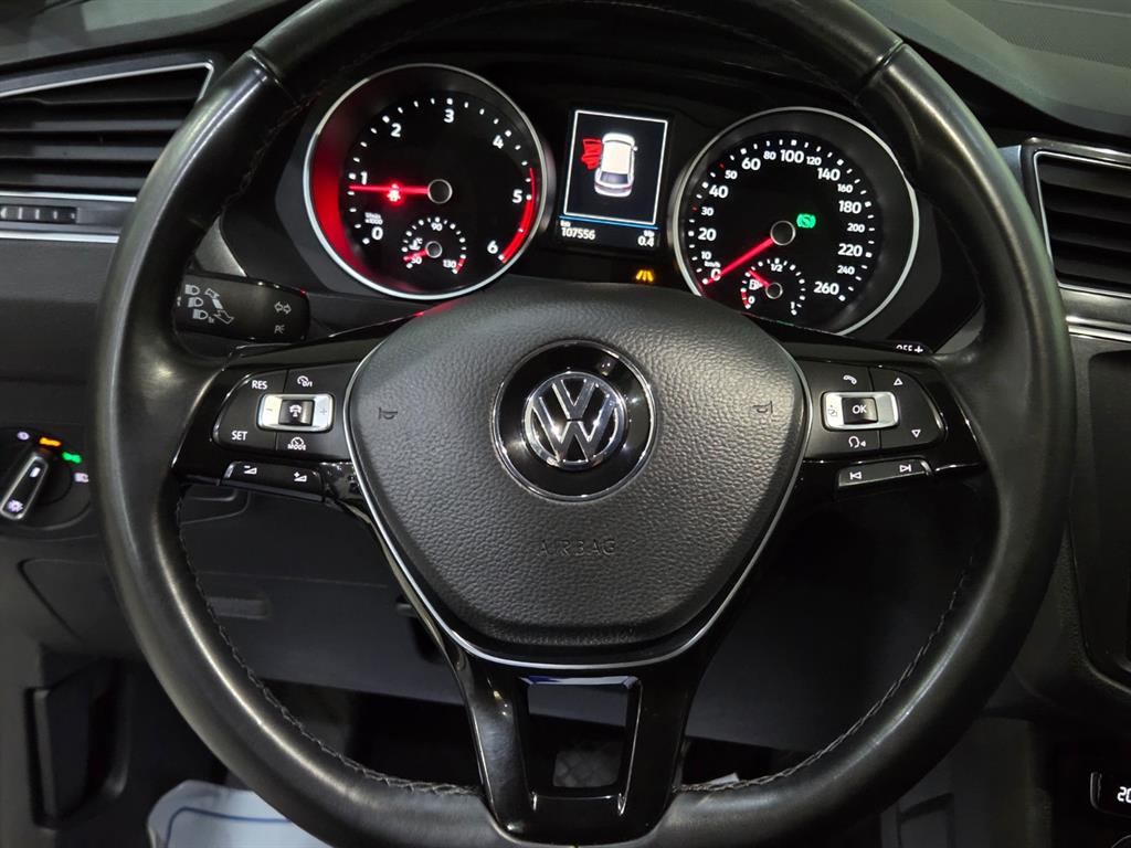 Volkswagen Tiguan - Vista 11