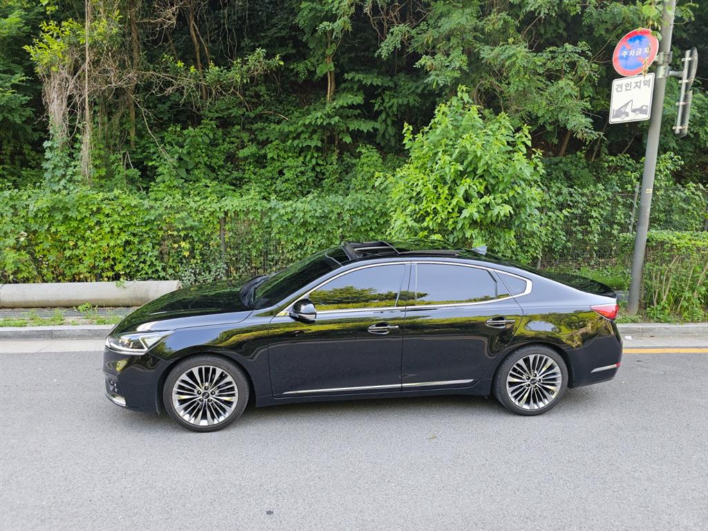KIA K7 - Vista 3