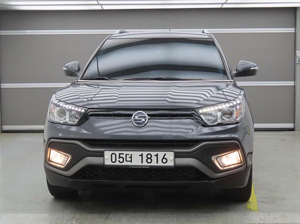 Ssangyong Tivoli - Vista 2
