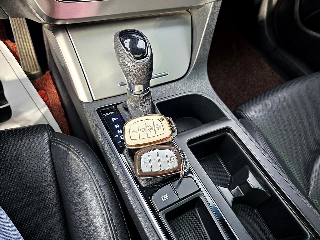 HYUNDAI Sonata 2015 Blanco - Importación desde Corea - HF Imports Iquique - Foto 18