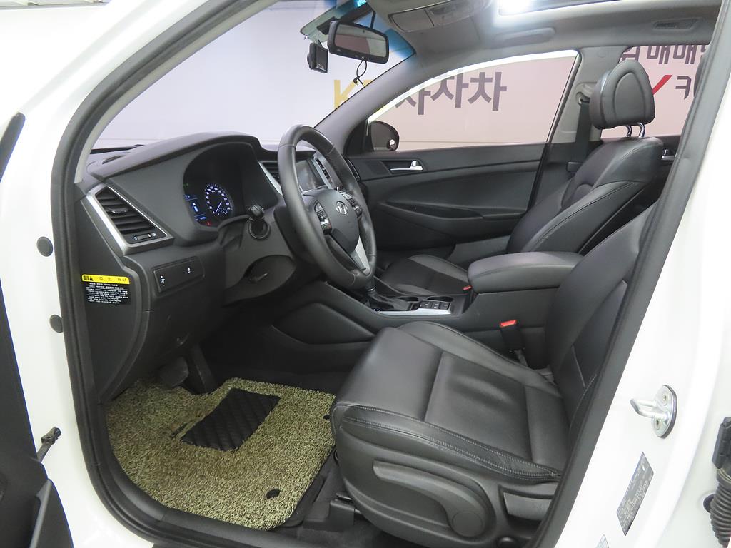 HYUNDAI Tucson - Vista 7