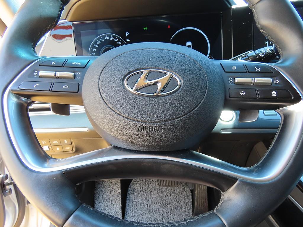 HYUNDAI Grandeur - Vista 12