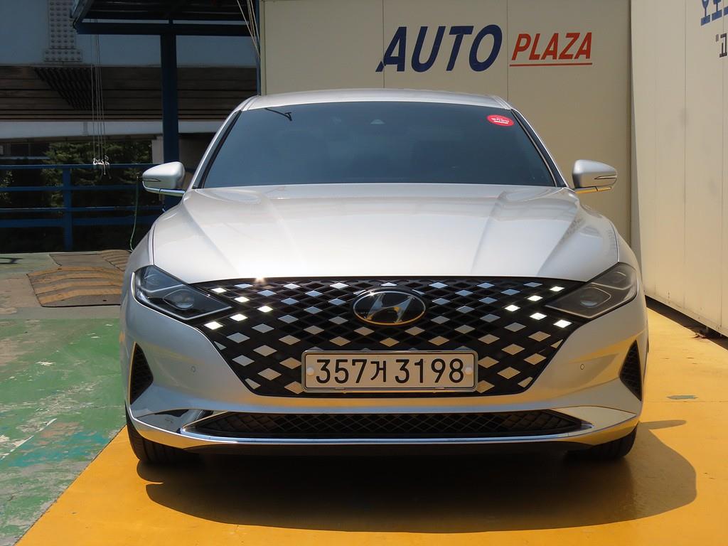 HYUNDAI Grandeur - Vista 2