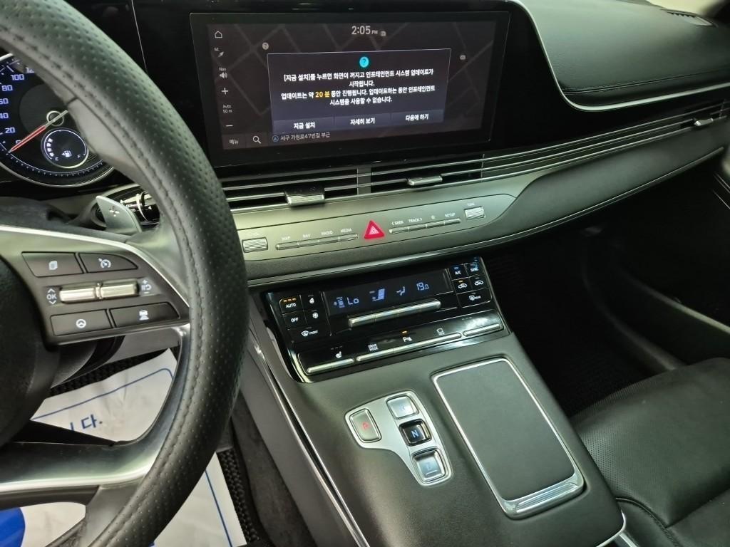 HYUNDAI Grandeur - Vista 12