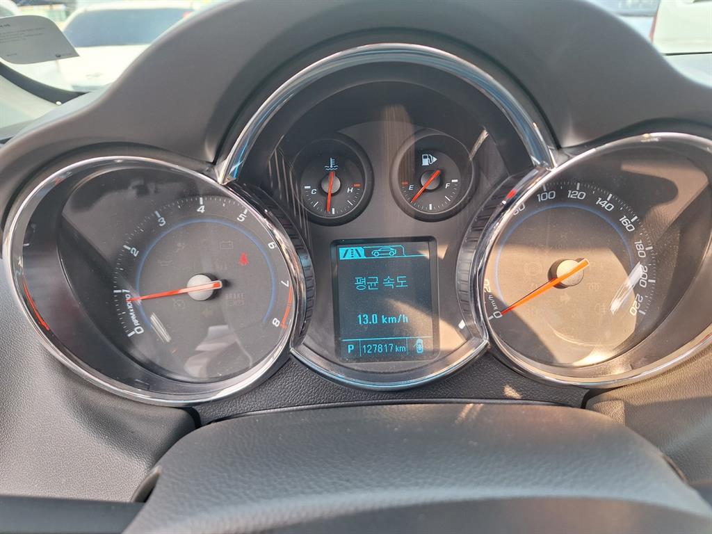 Chevrolet Cruise - Vista 7