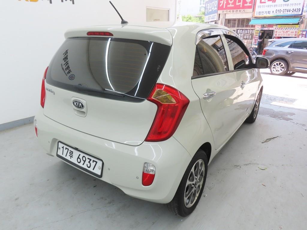KIA Morning - Vista 3