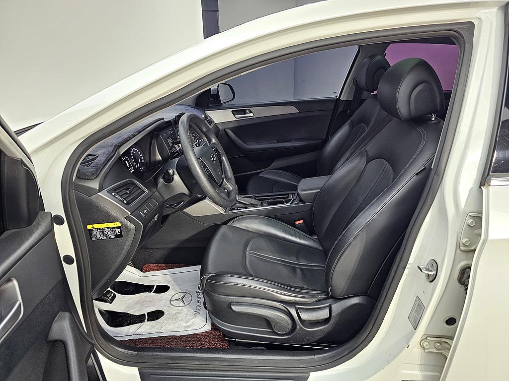 HYUNDAI Sonata - Vista 10