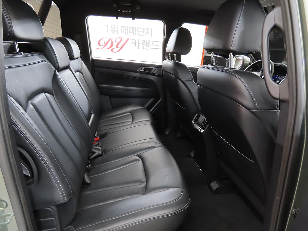 Ssangyong Rexton - Vista 9