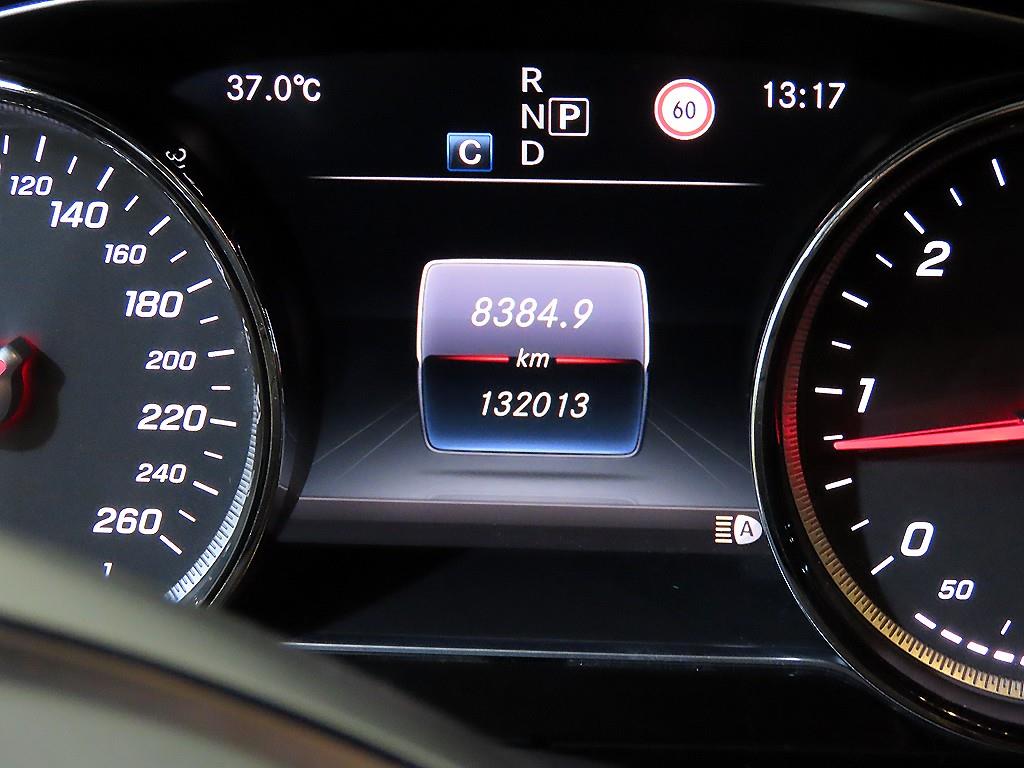 Mercedes Benz E class - Vista 11