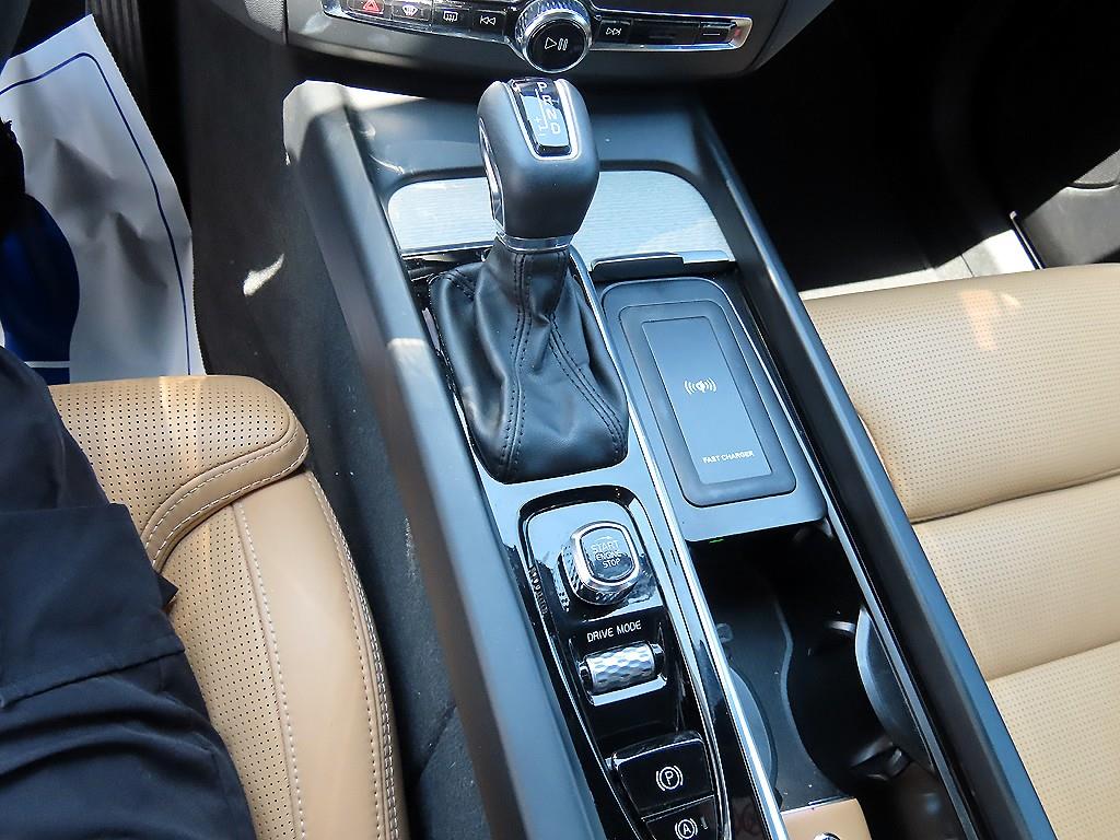Volvo XC60 2019 Gris - Importación desde Corea - HF Imports Iquique - Foto 13