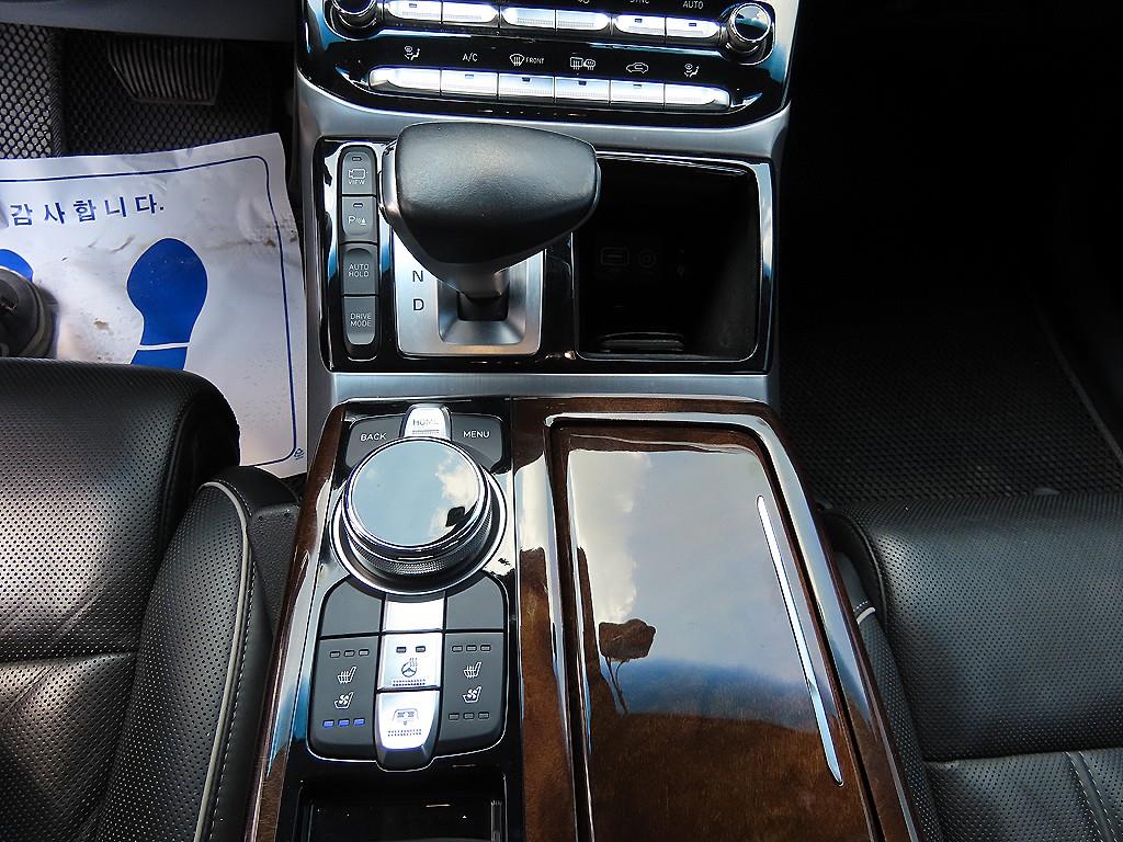 Genesis EQ900 2016 Negro - Importación desde Corea - HF Imports Iquique - Foto 13