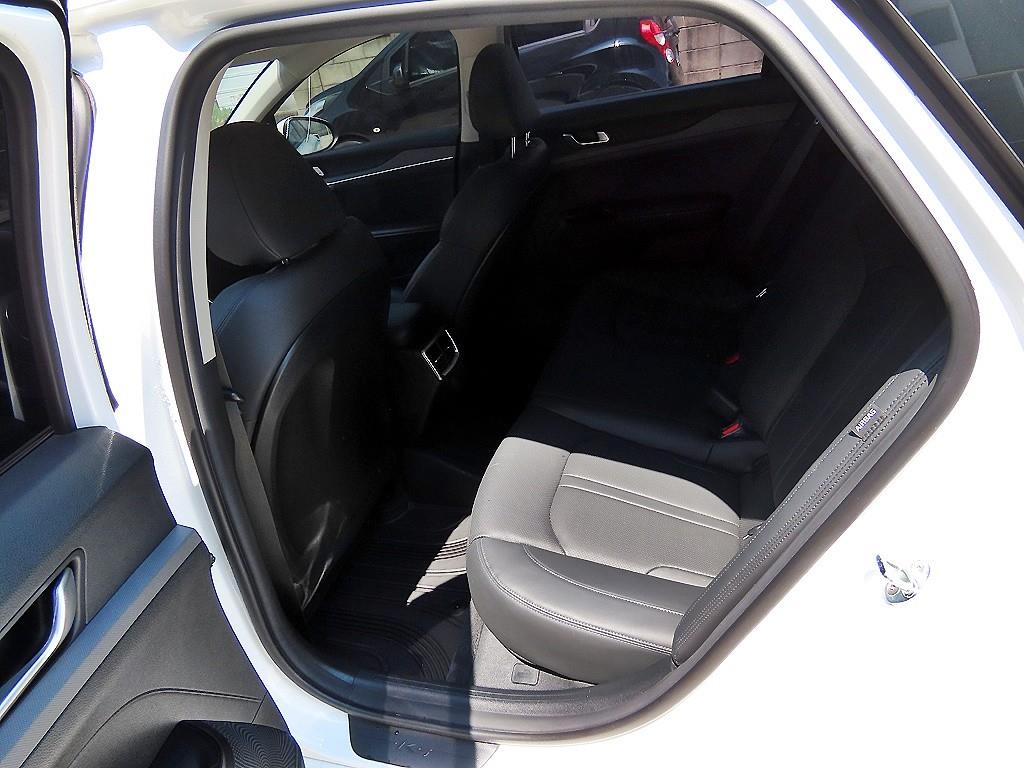KIA K5 - Vista 8