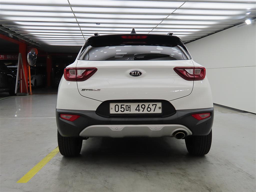 KIA Stonic - Vista 3